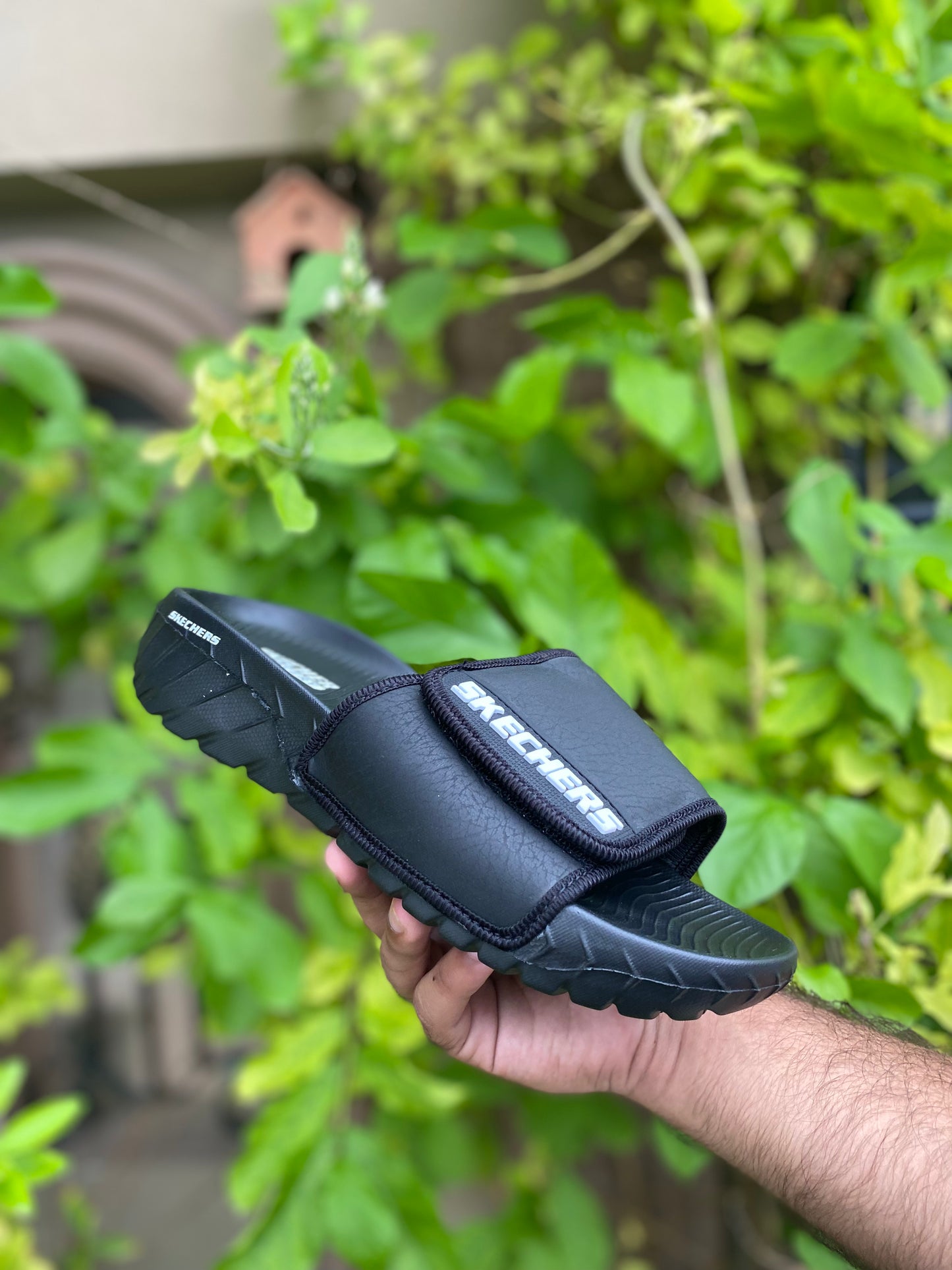 Skecher Jumper Slides - By zurban