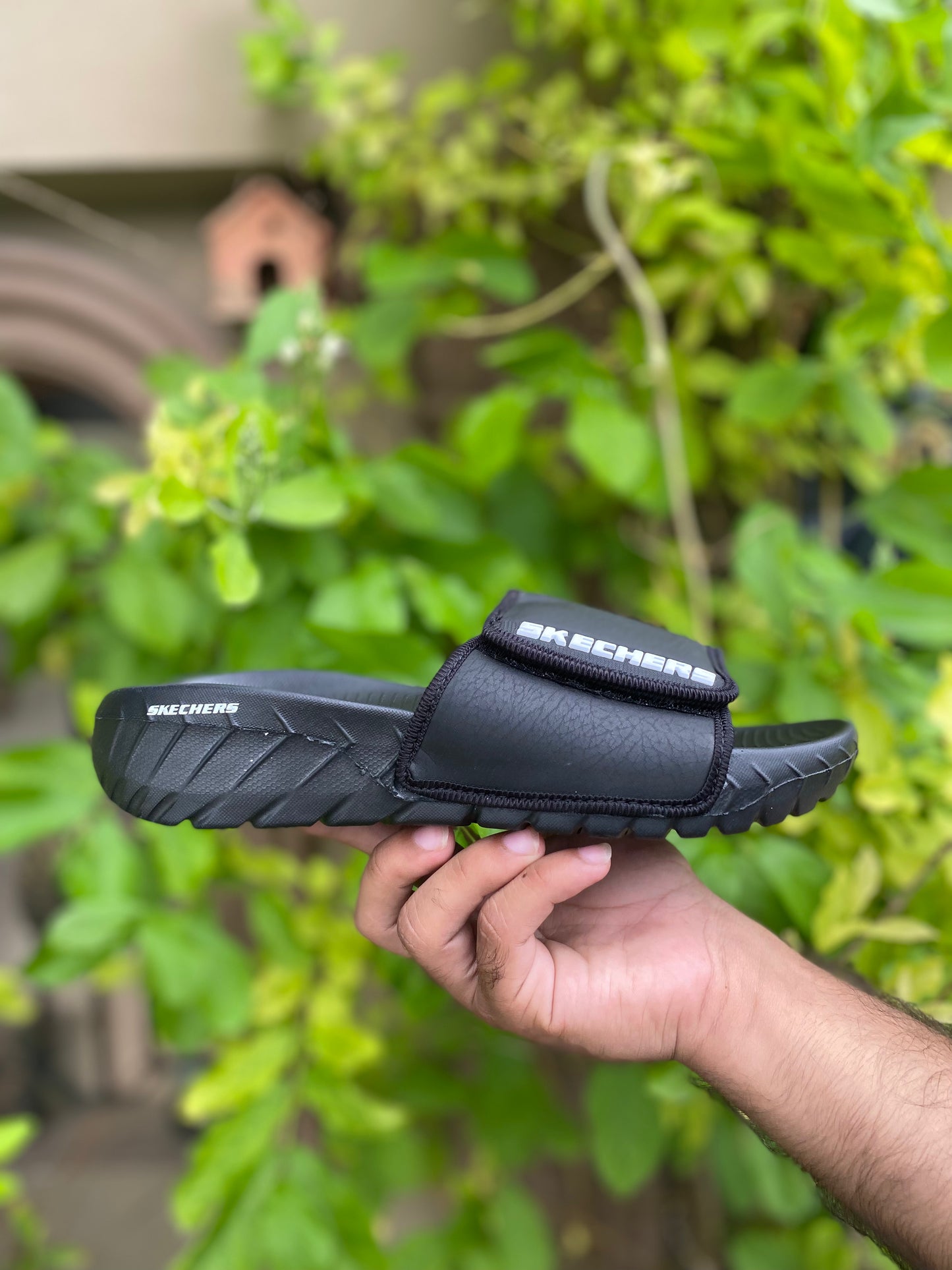 Skecher Jumper Slides - By zurban