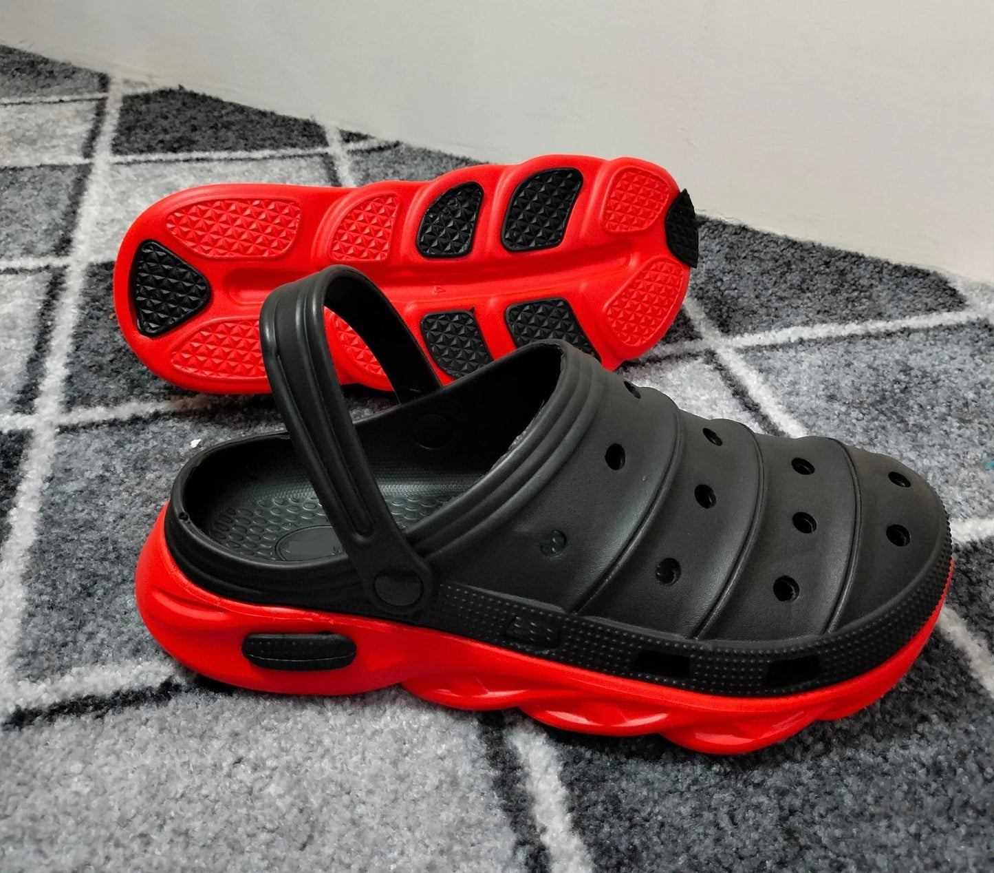 DECENT CROCS