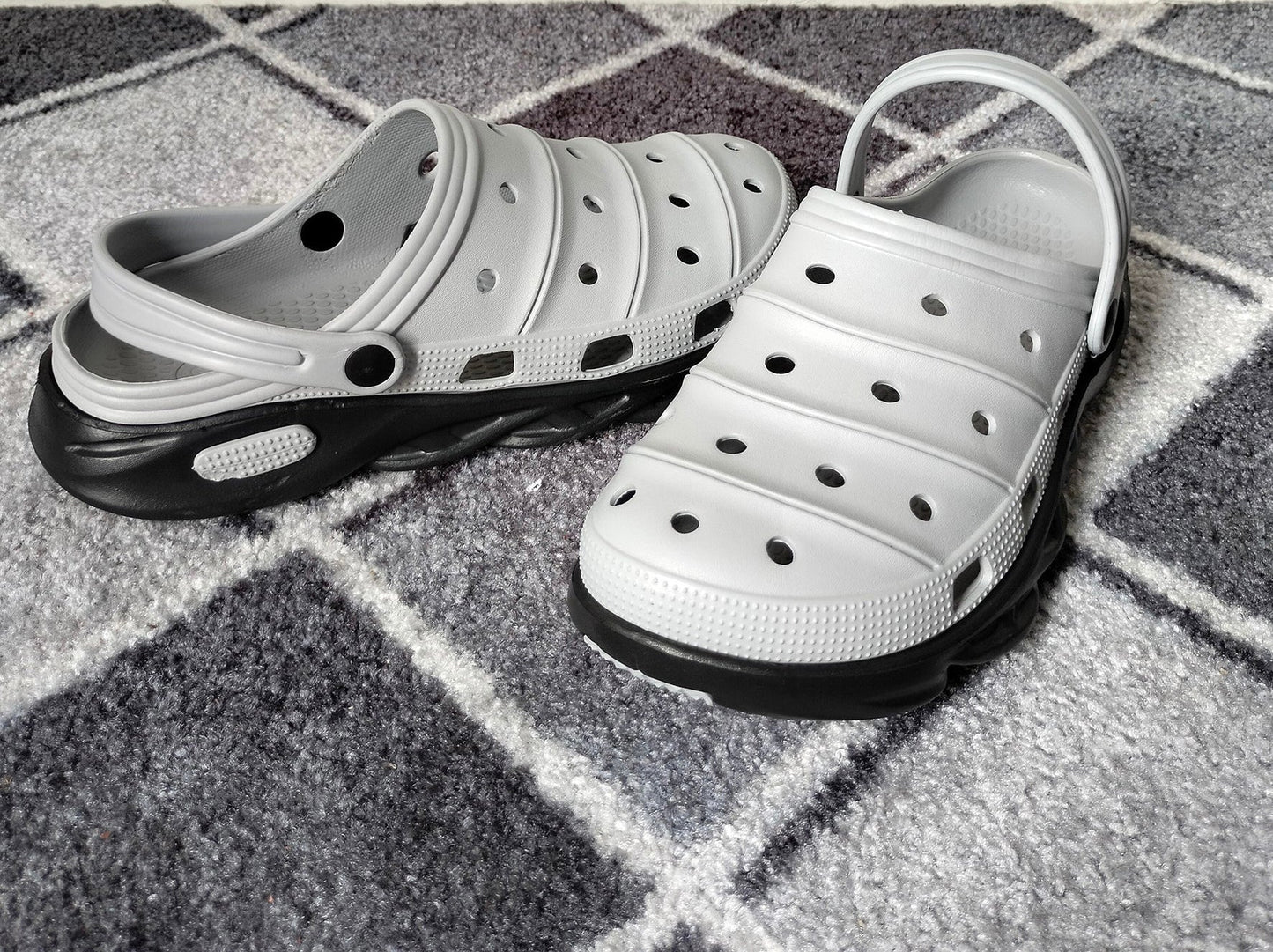 DECENT CROCS
