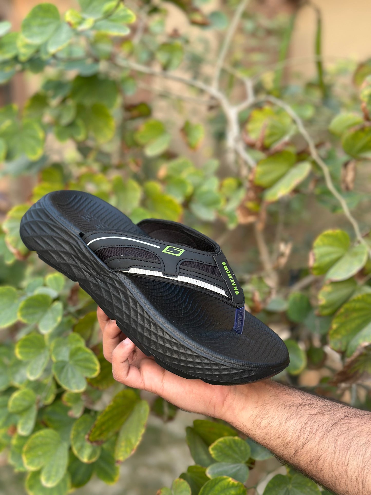 Skechers Flip-Flop Slides