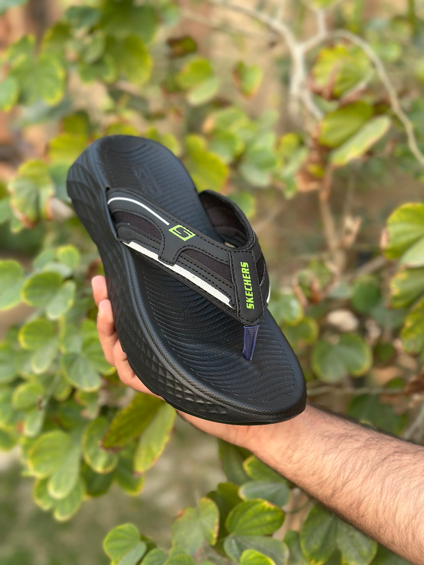 Skechers Flip-Flop Slides