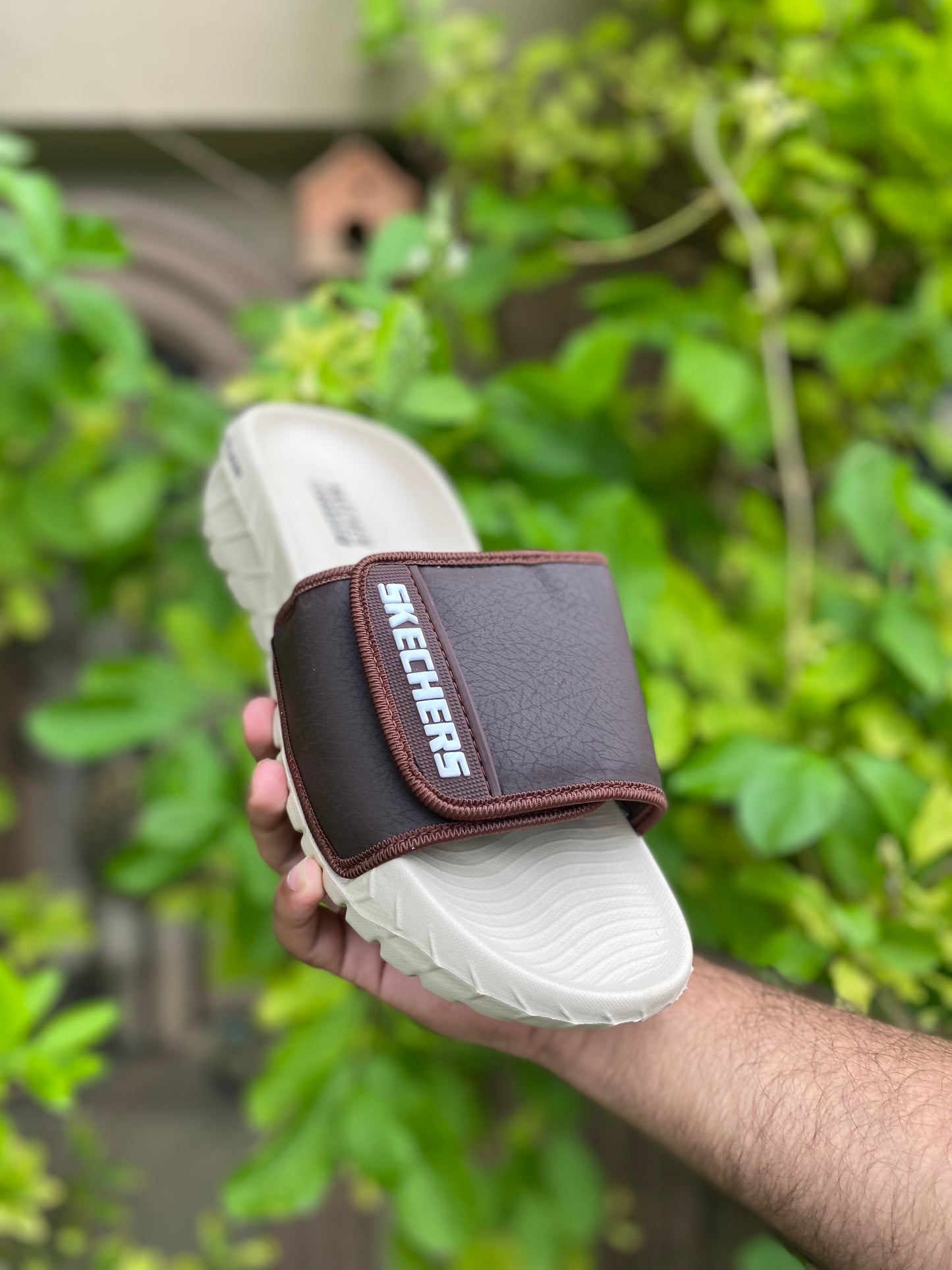 Skecher Jumper Slides - By zurban