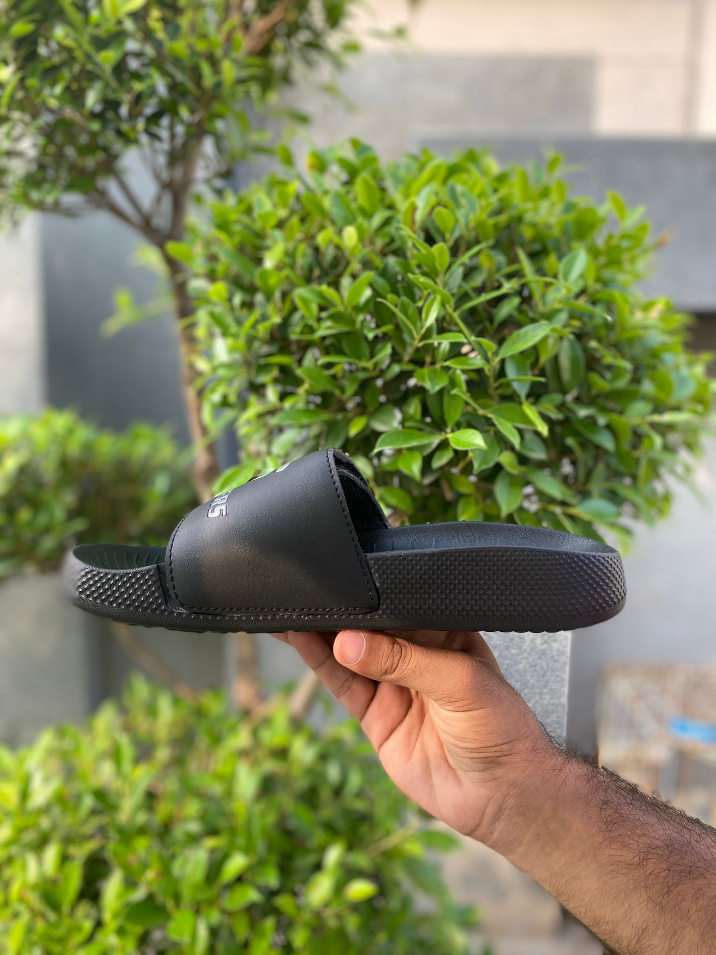 Skecher Leo Slides - By Zurban