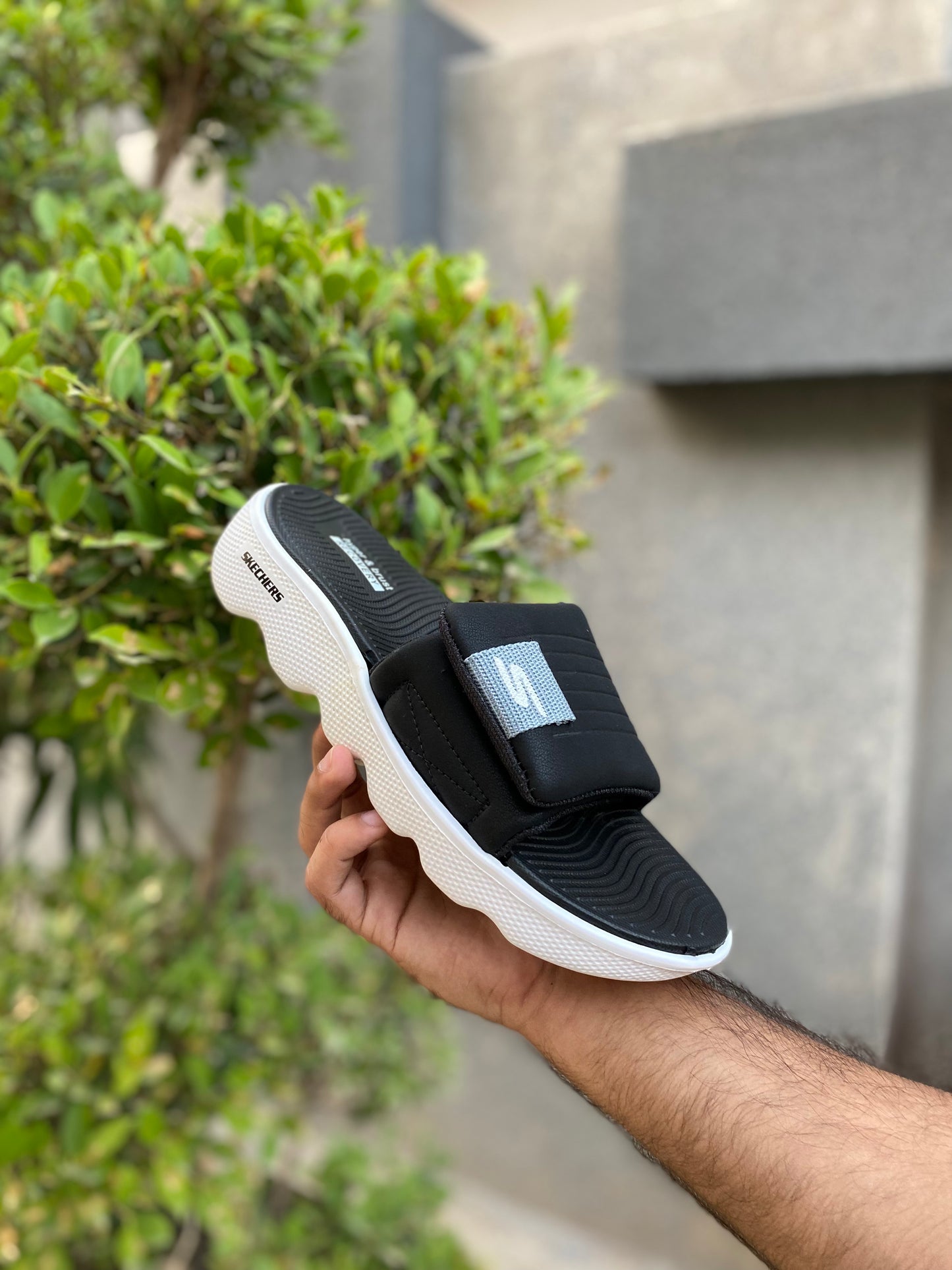 Skecher Puffy Slides - By Zurban