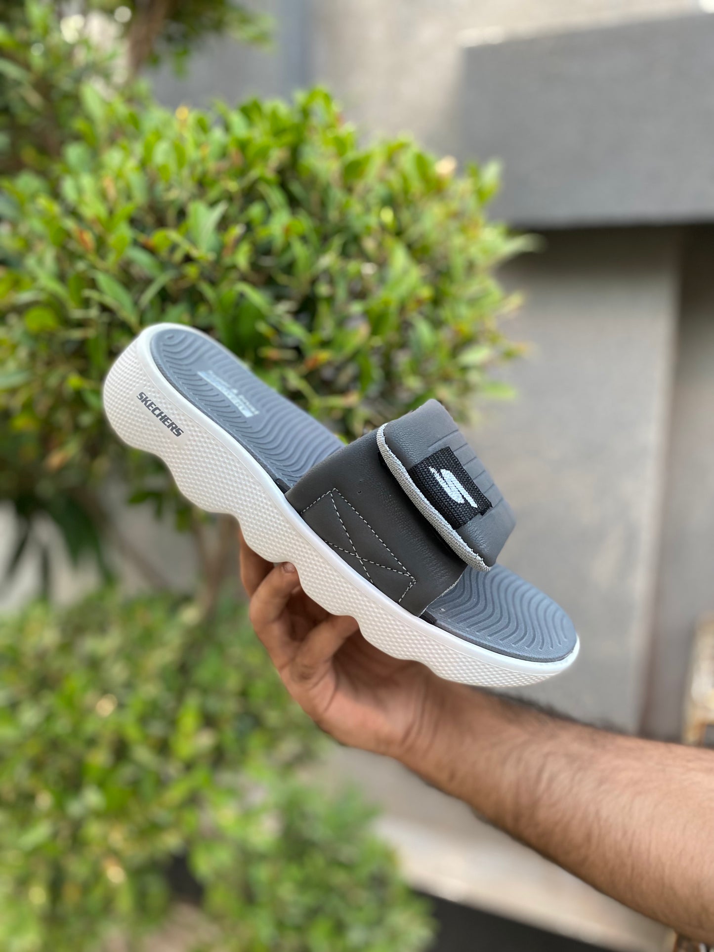 Skecher Puffy Slides - By Zurban