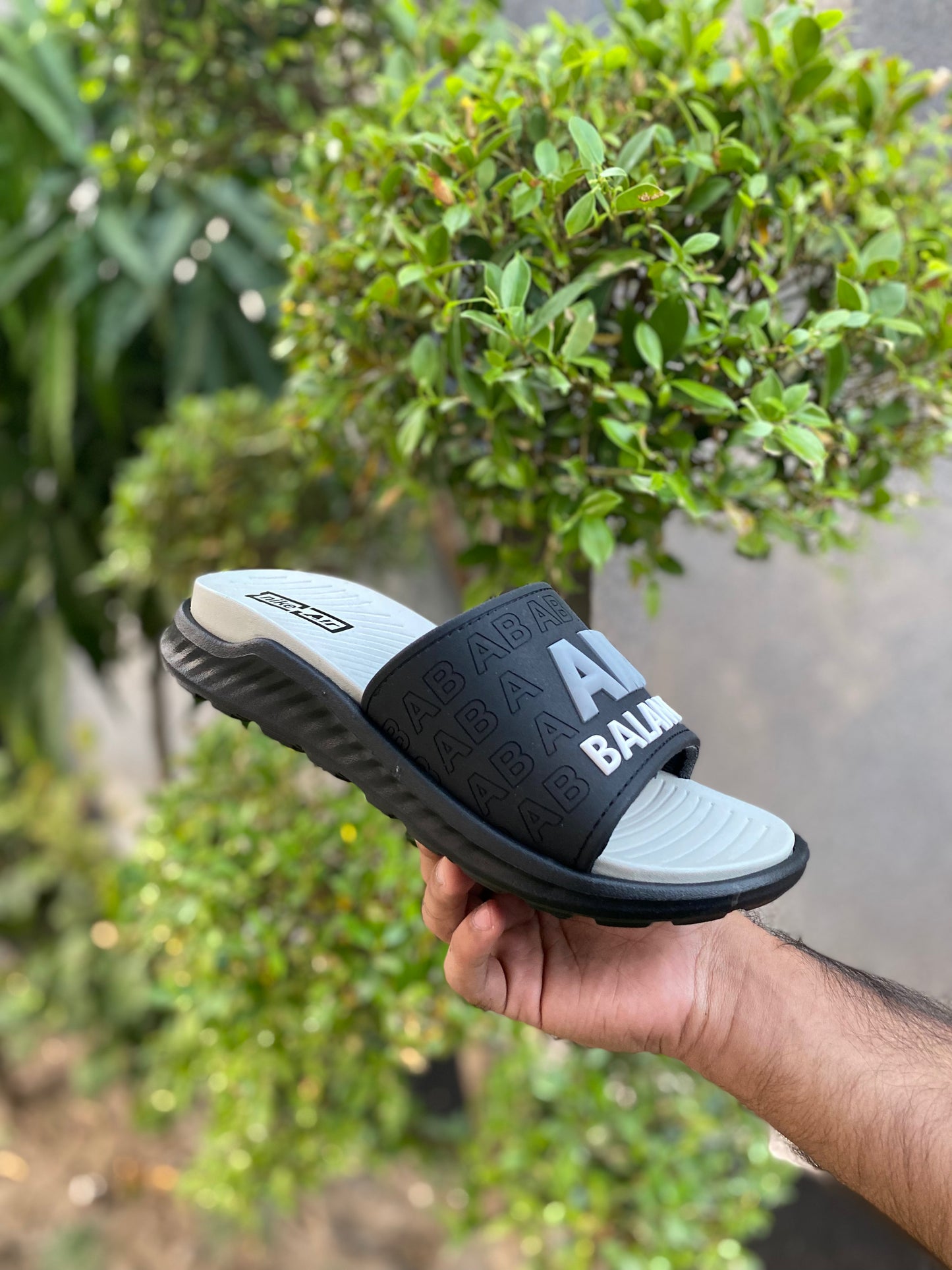 Air Balance Slides - By Zurban